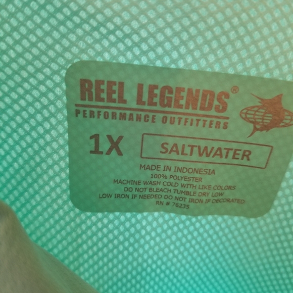 Pretty button down - Picture 2 of 2